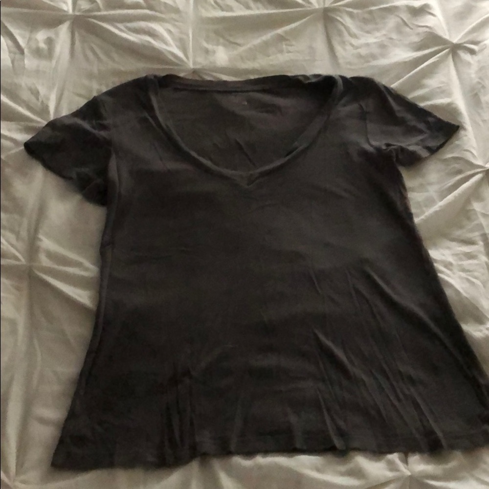 Old Navy V Nevk Tee